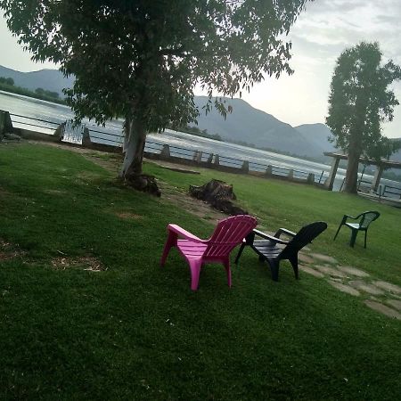 Magia Sul Lago Di Fondi Monte San Biagio Bagian luar foto