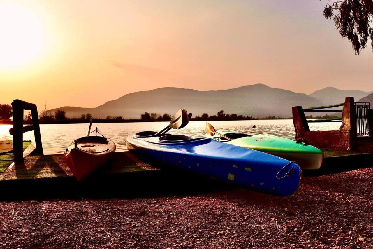 Magia Sul Lago Di Fondi Monte San Biagio Bagian luar foto