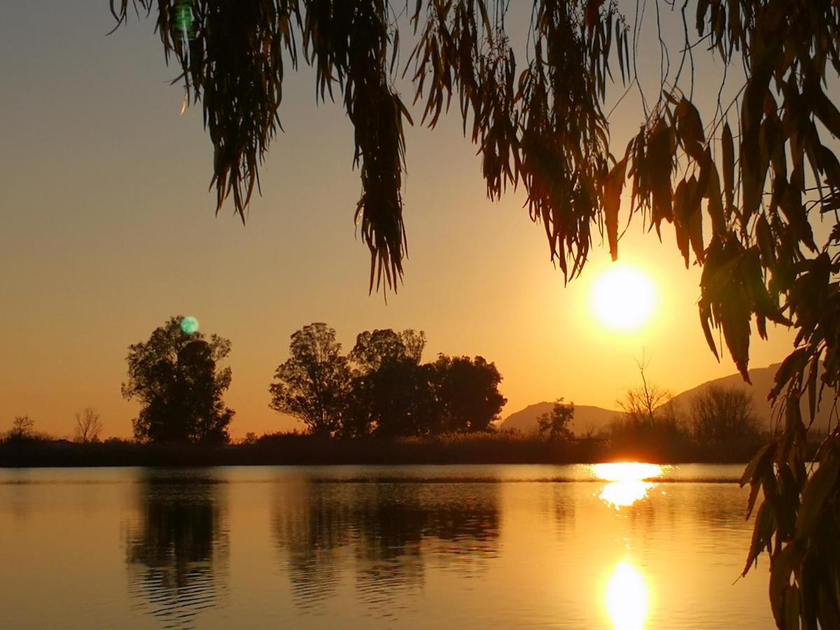 Magia Sul Lago Di Fondi Monte San Biagio Bagian luar foto