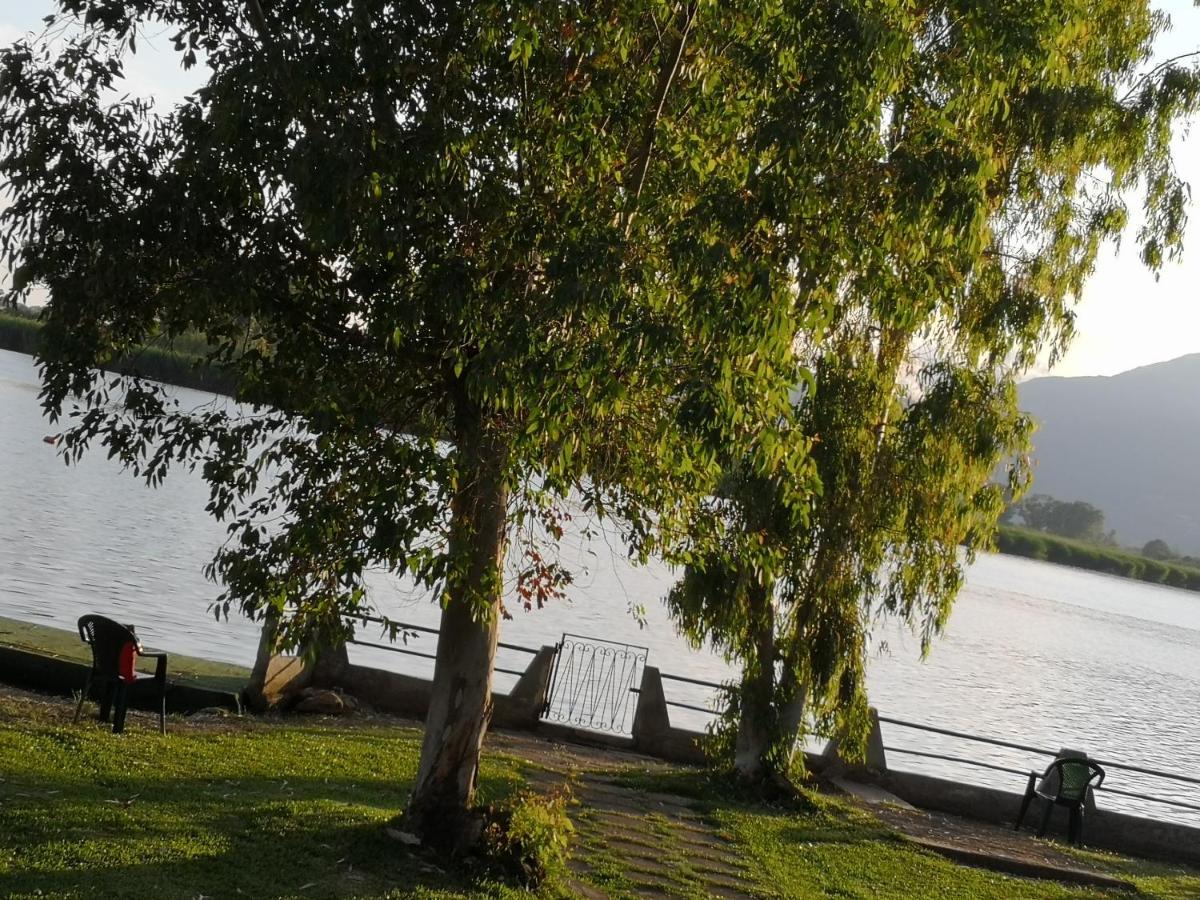 Magia Sul Lago Di Fondi Monte San Biagio Bagian luar foto