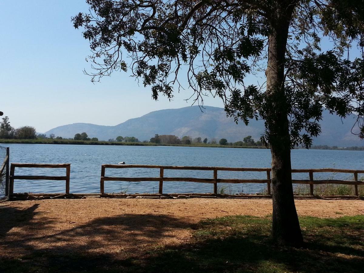Magia Sul Lago Di Fondi Monte San Biagio Bagian luar foto